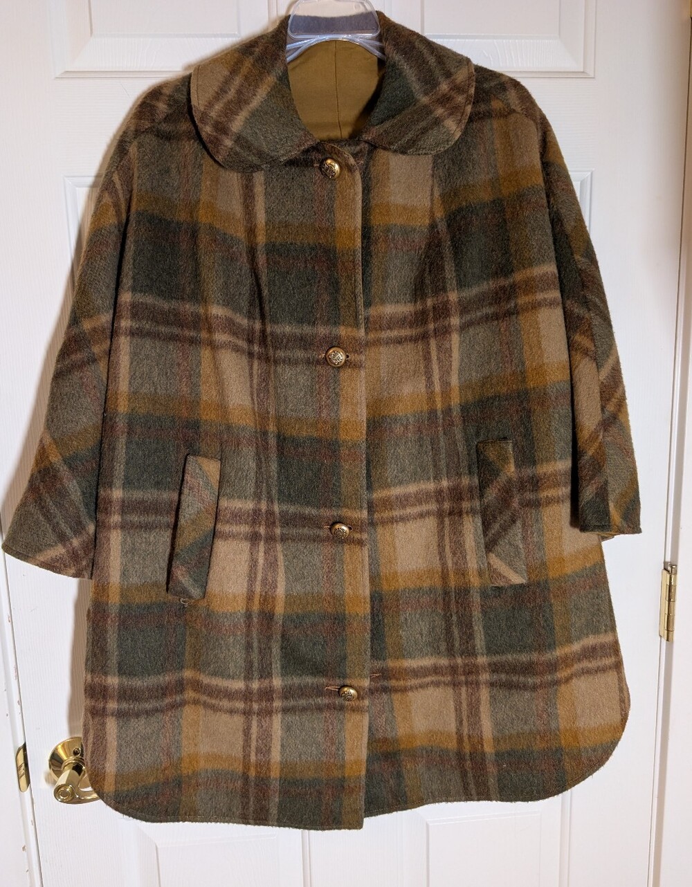 Vintage Wool Buttoned Cape, Hand Made. Amazing Plaid Colors!!